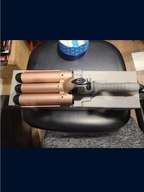Triple Barrel Hair Waver - Rose Gold and Gray